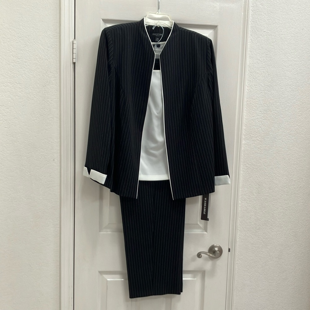 Size 16W 3 piece women’s suit with tags